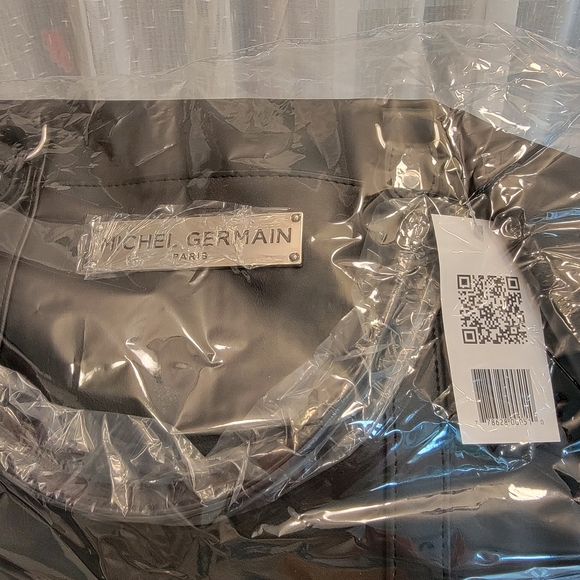 Michel Germain Vegan Leather Weekend Duffle Bag NWT - Picture 7 of 11